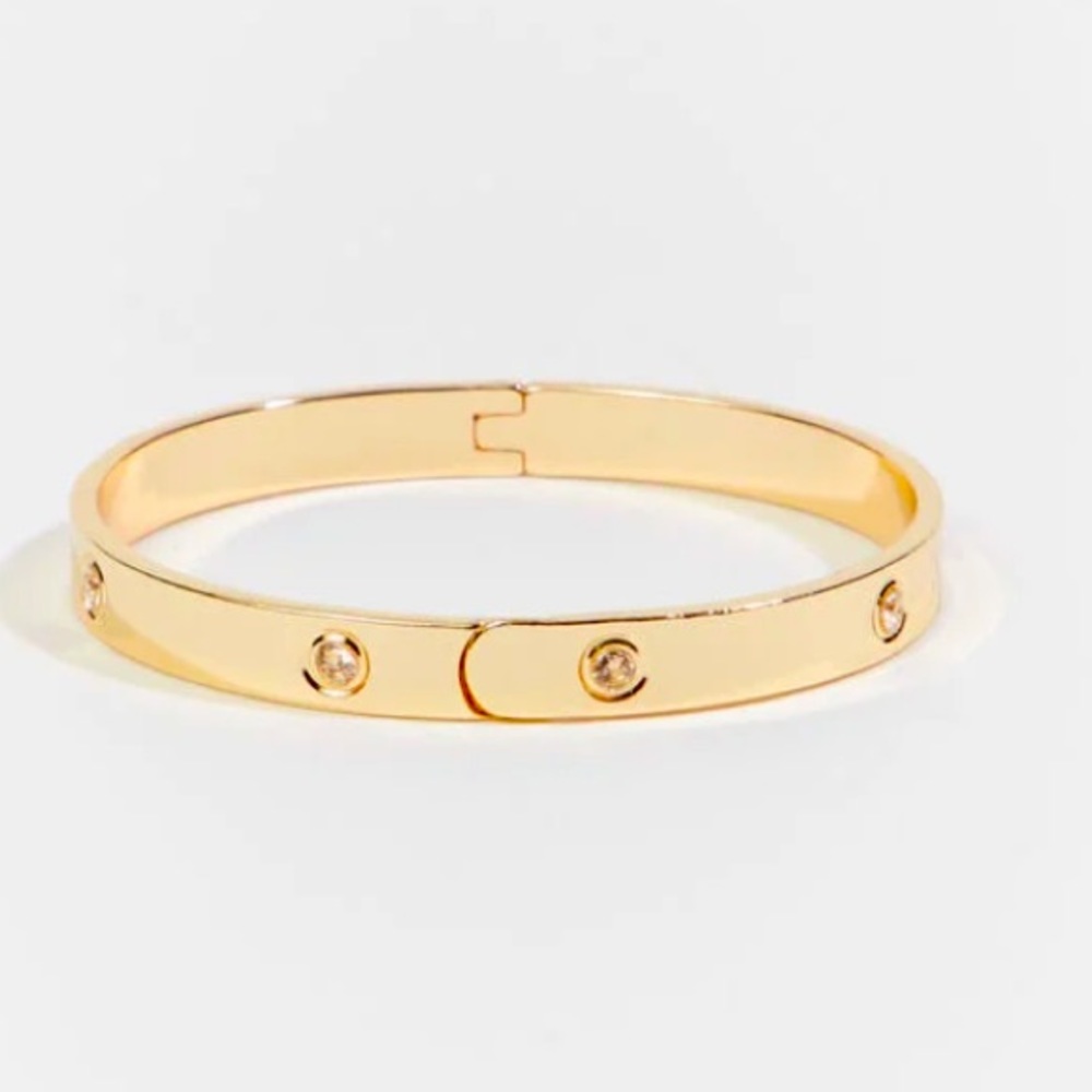NWT Crystal Studded Bangle